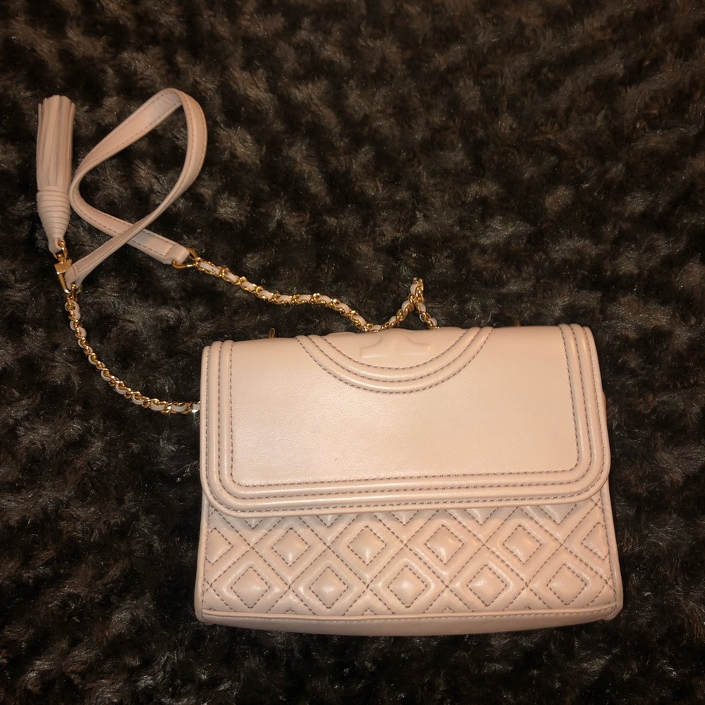 light pink tory burch shoulder bag